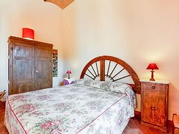 Farmhouse With Swimming Pool in Poggibonsi