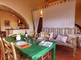 Farmhouse With Swimming Pool in Poggibonsi