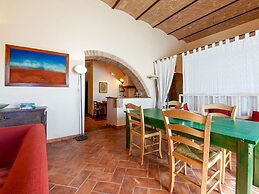 Farmhouse With Swimming Pool in Poggibonsi