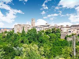 Farmhouse With Swimming Pool in Poggibonsi