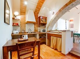 Farmhouse With Swimming Pool in Poggibonsi