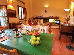 Farmhouse With Swimming Pool in Poggibonsi