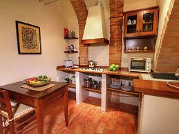 Farmhouse With Swimming Pool in Poggibonsi