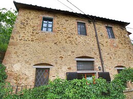 Farmhouse With Swimming Pool in Poggibonsi