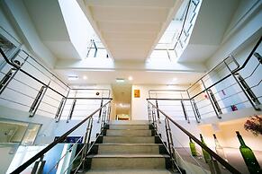 Travelers Plus - Hostel