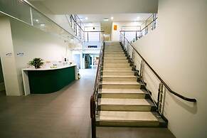 Travelers Plus - Hostel