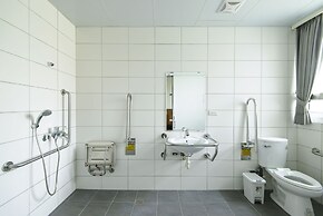 Travelers Plus - Hostel