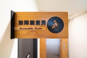 Travelers Plus - Hostel