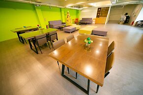 Travelers Plus - Hostel