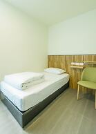 Travelers Plus - Hostel