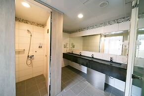 Travelers Plus - Hostel