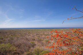 Breathtaking Family Designer Villa w/ Private Pool & Tropical Garden