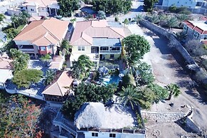 Breathtaking Family Designer Villa w/ Private Pool & Tropical Garden