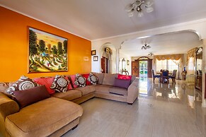 Breathtaking Family Designer Villa w/ Private Pool & Tropical Garden