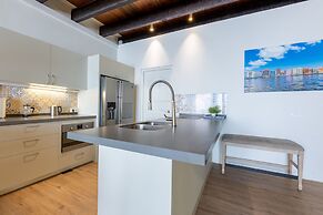 Punda City Centre Penthouse at Plaza JoJo