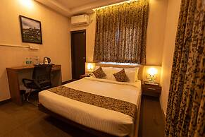 Vera by Bisque Brookefield