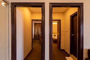 Vera by Bisque Brookefield