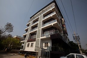 Vera by Bisque Brookefield