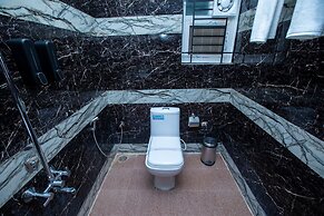 Vera by Bisque Brookefield