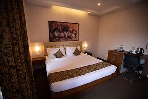 Vera by Bisque Brookefield