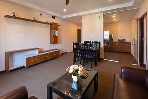 Vera by Bisque Brookefield