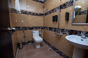 Vera by Bisque Brookefield