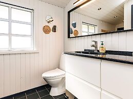 6 Person Holiday Home in Lokken-by Traum