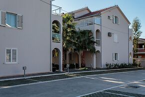 Apartments Mala Laguna