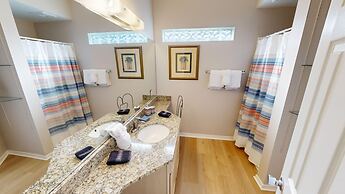 SPC 9136 - Ground Floor 2 BR short walk to beach right by pool by RedA