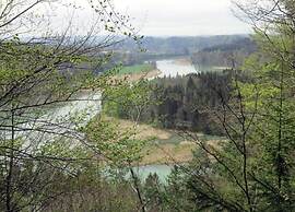 Sunny Terrace Apartment
