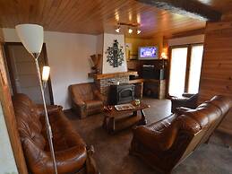 Comfortable Chalet in Petithan With Garden