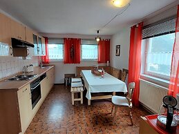 Spacious Holiday Home in Neureichenau-schimmelbach