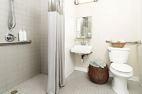 InTown Suites Extended Stay Chattanooga TN - Hamilton Place