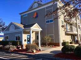 InTown Suites Extended Stay North Charleston SC - Ashley Phosphate