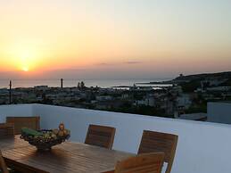 Belvilla by OYO Quattro Colonne Uno con Piscina