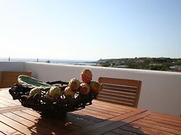 Belvilla by OYO Quattro Colonne Uno con Piscina