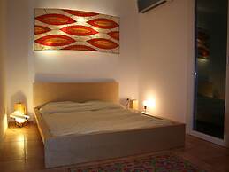 Belvilla by OYO Quattro Colonne Uno con Piscina