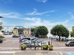 Cozy Mansion near Lake in Baveno Italy