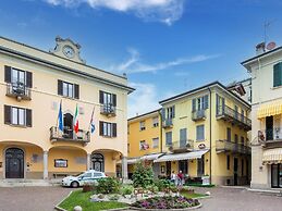 Cozy Mansion near Lake in Baveno Italy