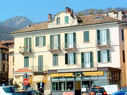 Cozy Mansion near Lake in Baveno Italy