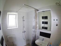 Luxurious Apartment in Sajini Croatia With Terrace