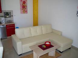 Luxurious Apartment in Sajini Croatia With Terrace