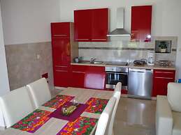 Luxurious Apartment in Sajini Croatia With Terrace