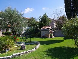 Luxurious Apartment in Sajini Croatia With Terrace