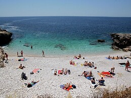 Luxurious Apartment in Sajini Croatia With Terrace