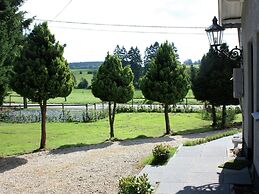 Charming Holiday Home in Gouvy with Hot Tub