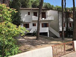 Expansive Apartment in Rosolina Mare near Beach