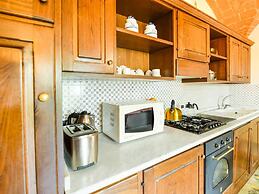 Villa With Private Pool, Near Cortona, 3 Apartments