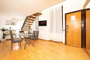 My Piazza Navona Dream Split Level Apartment - Top Collection