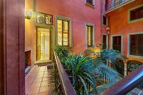 My Piazza Navona Dream Split Level Apartment - Top Collection